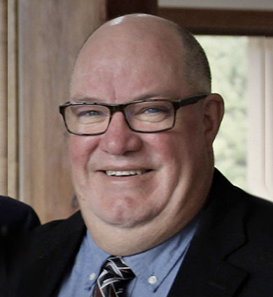 Alumnus Chris Thomas