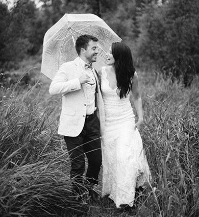 Amy (Sroka) Schubert ’14 and Cameron Schubert ’12 photo