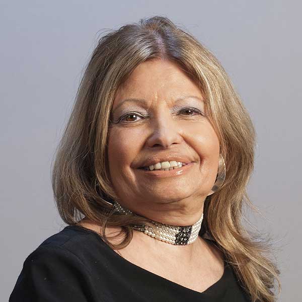 Dr. Elena De Costa