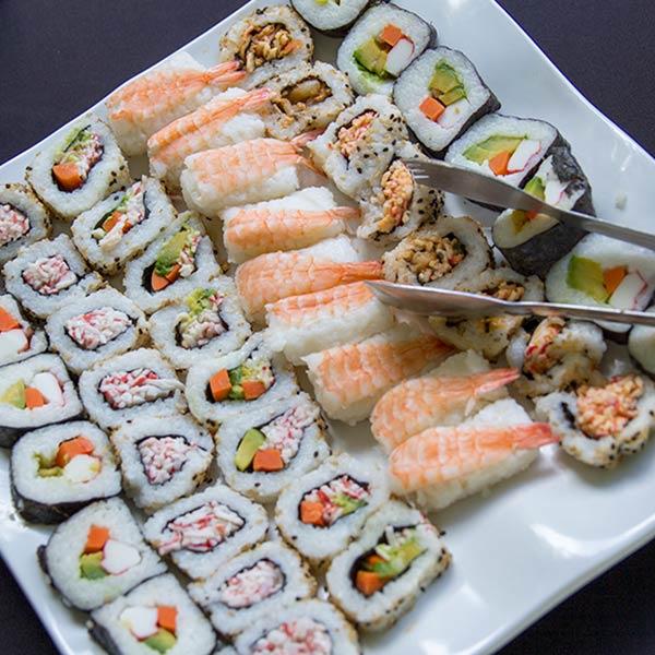 image of sushi platter 